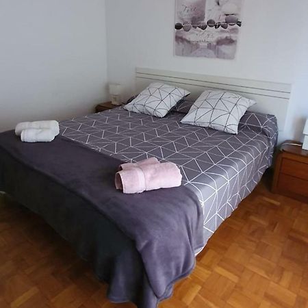 Apartamento Ayuntamiento Logrono Luaran gambar