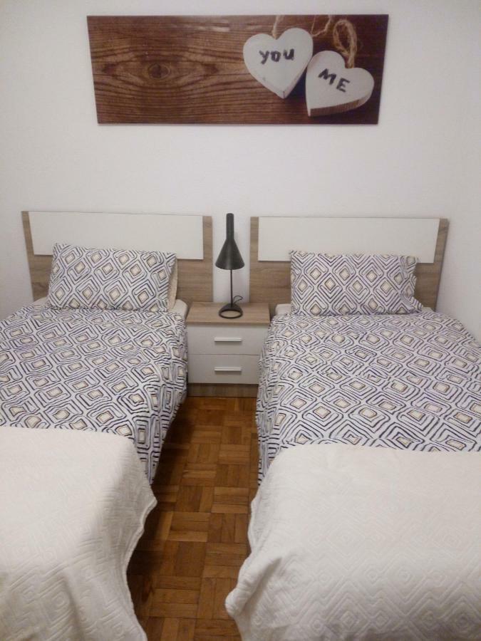 Apartamento Ayuntamiento Logrono Luaran gambar