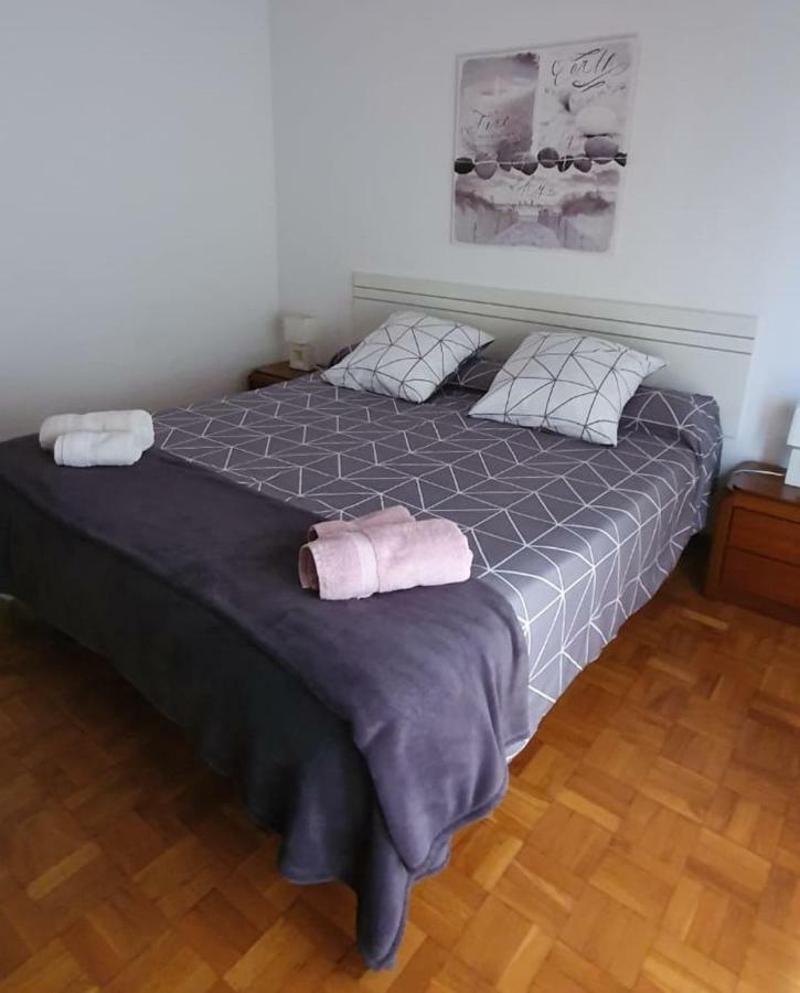 Apartamento Ayuntamiento Logrono Luaran gambar